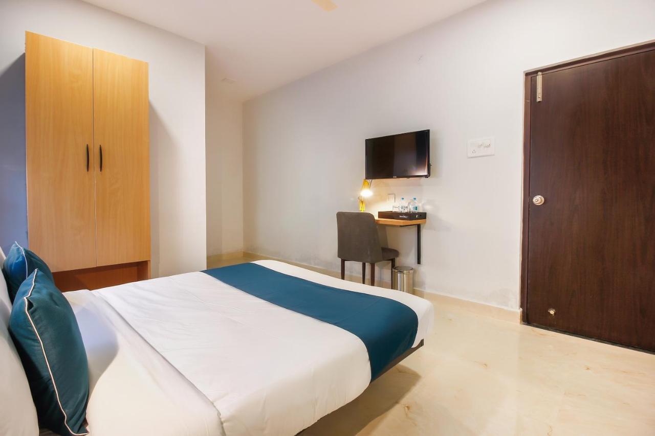 Oyo Silverkey 62075 Sanath Nagar Hotel