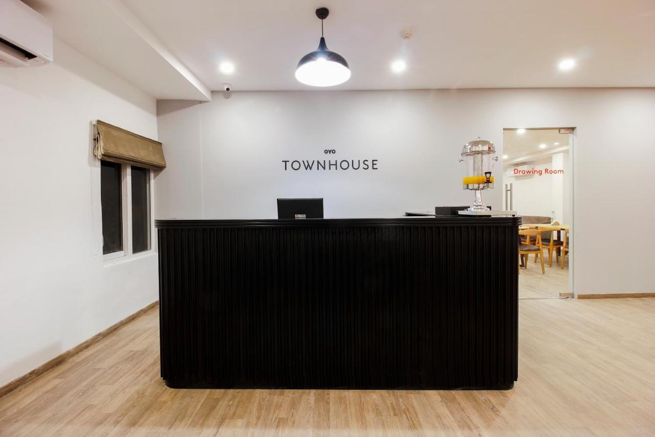 Super Townhouse Rcc Elite Hotel