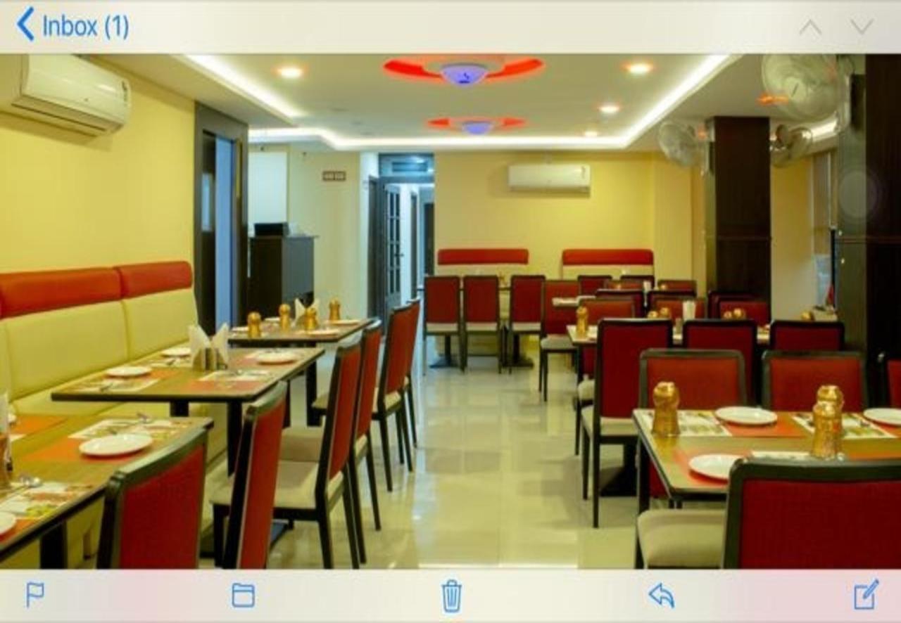 Collection O 5072 Padmini Hotel