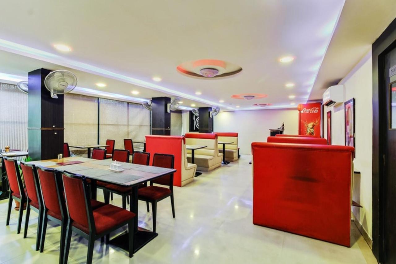 Collection O 5072 Padmini Hotel 3*
