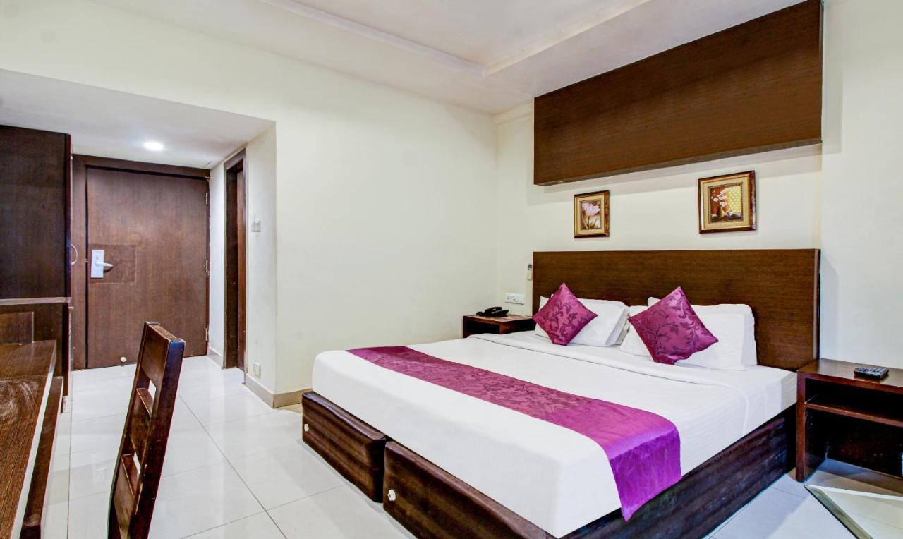 Treebo Trend Wood Bridge Hotel