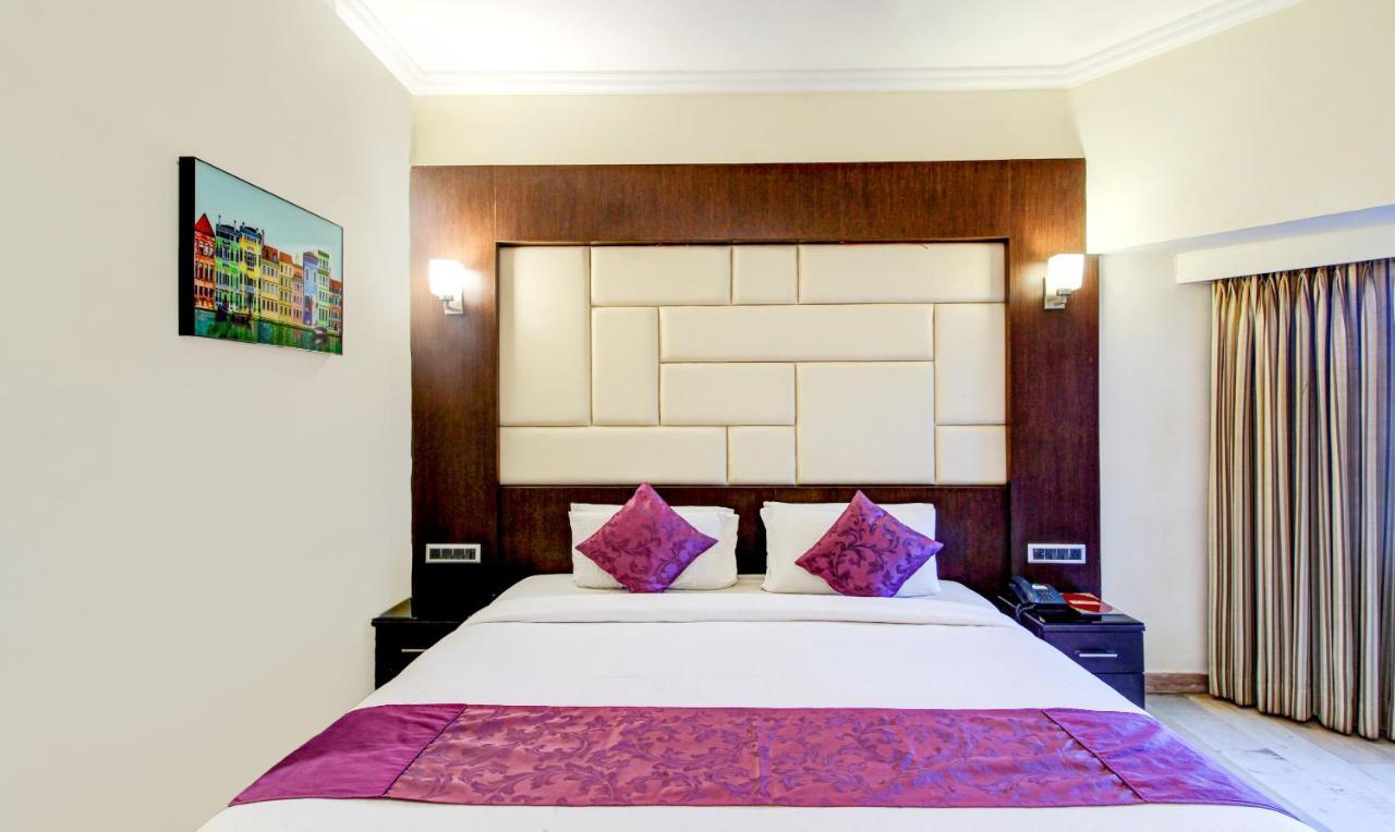 Treebo Trend Wood Bridge Hotel 3*