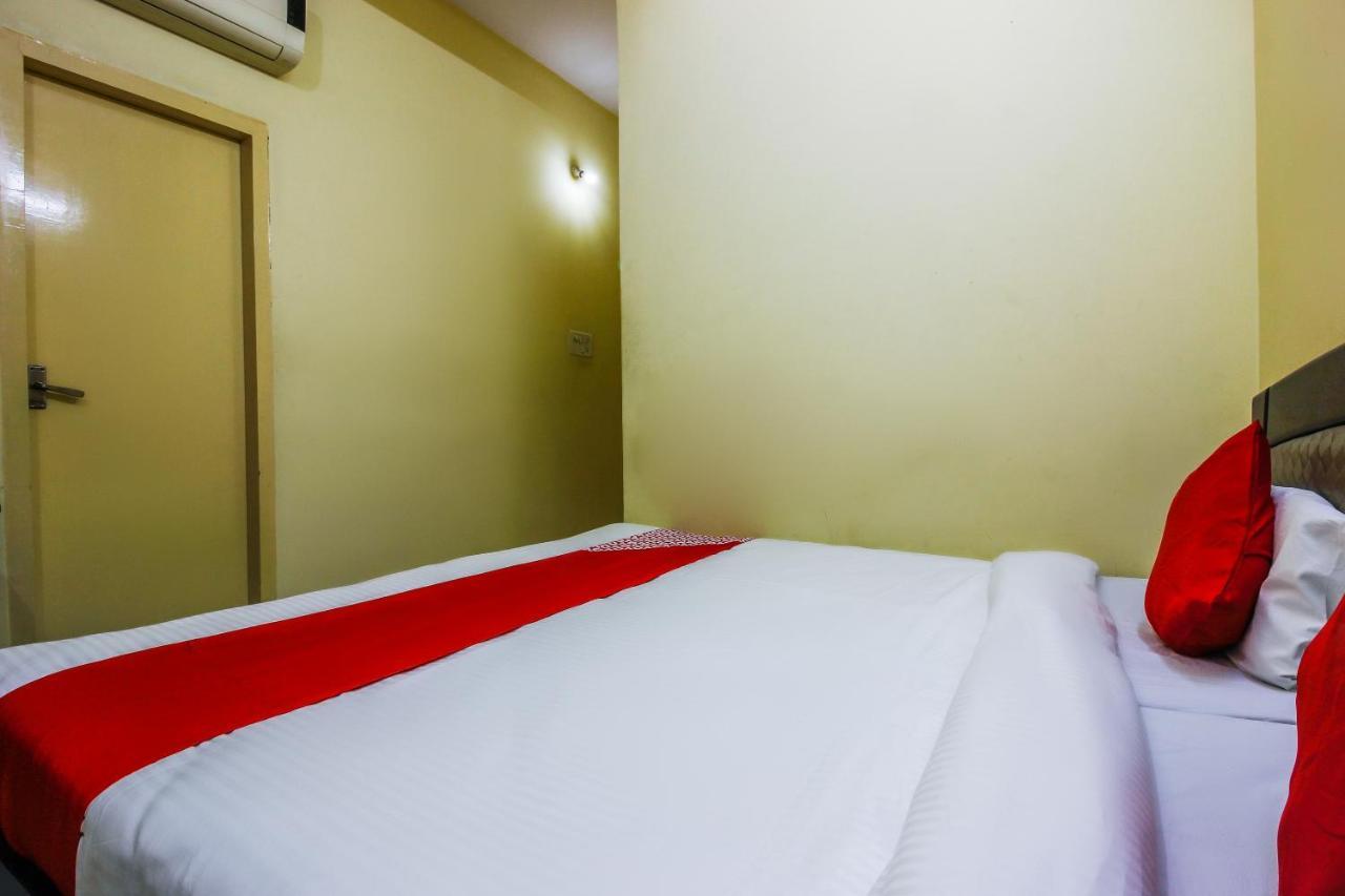 Oyo 65476 Durga Homes Hotel