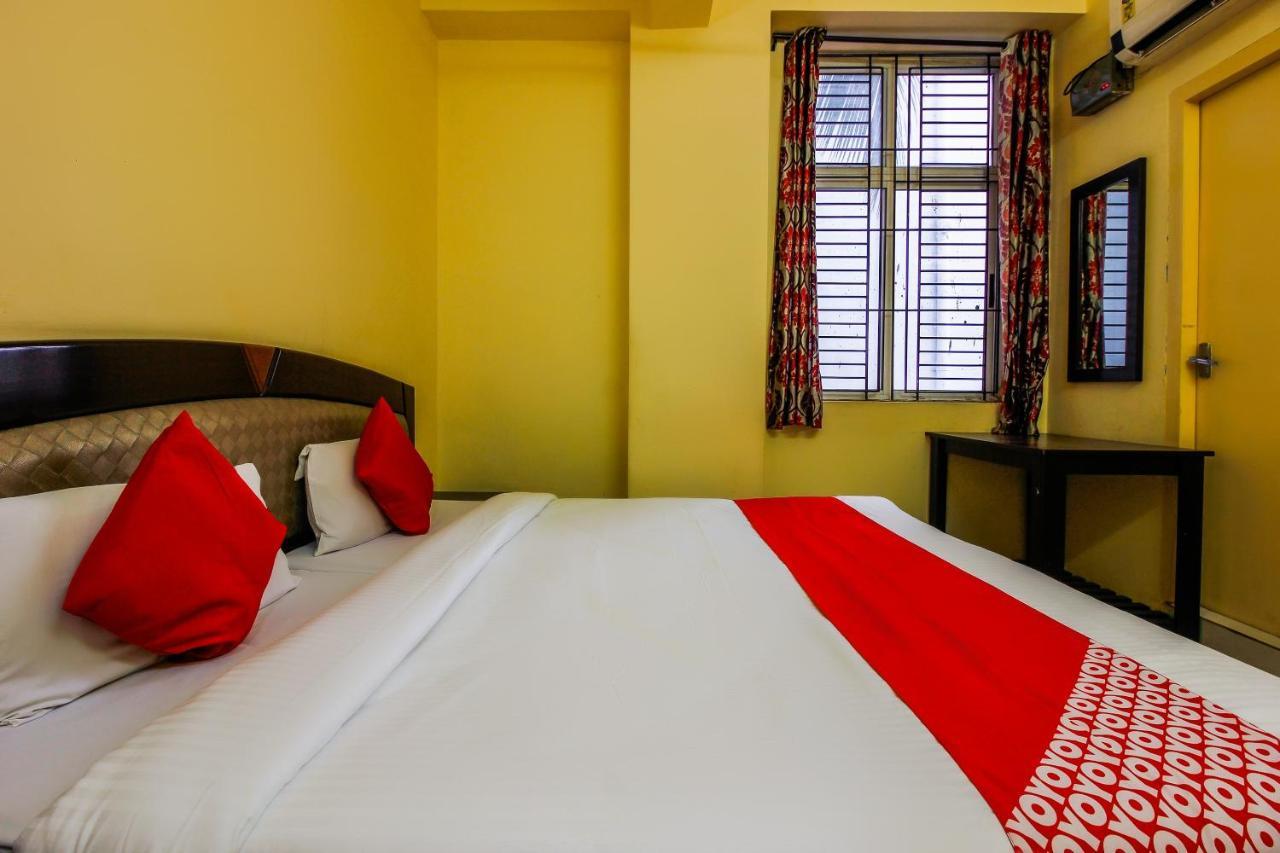 Oyo 65476 Durga Homes Hotel 3*