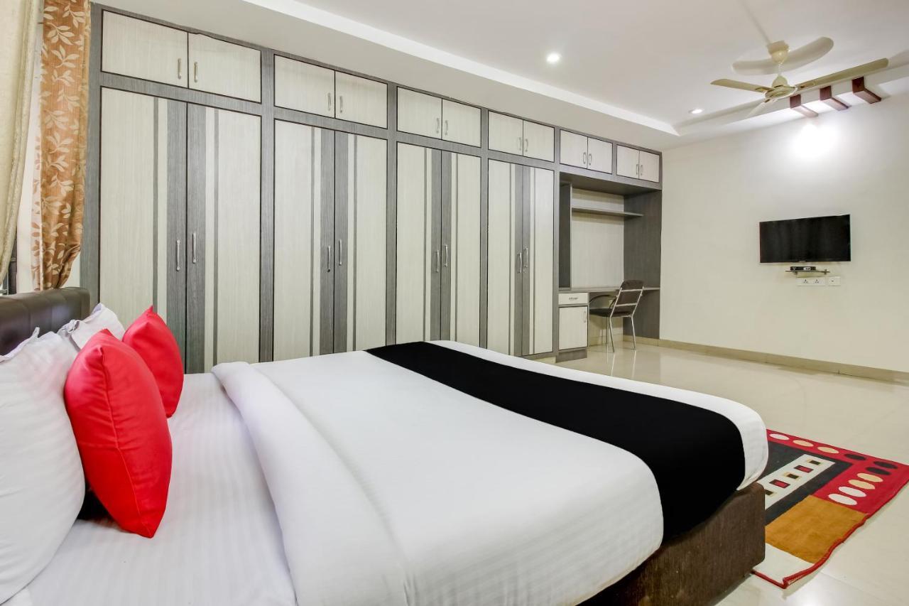 Collection O O 61839 Scrummys Kondapur Hotel 3*