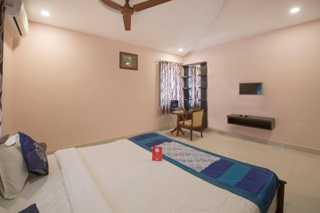 Oyo 10373 The Icon Homes Hotel 3*