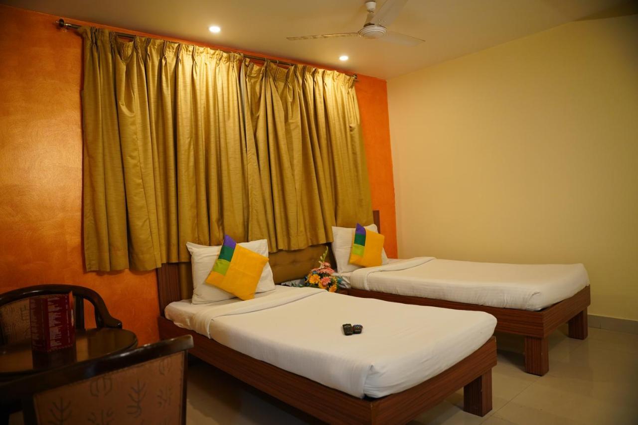 Hotel The Grand Plaza Hyderabad