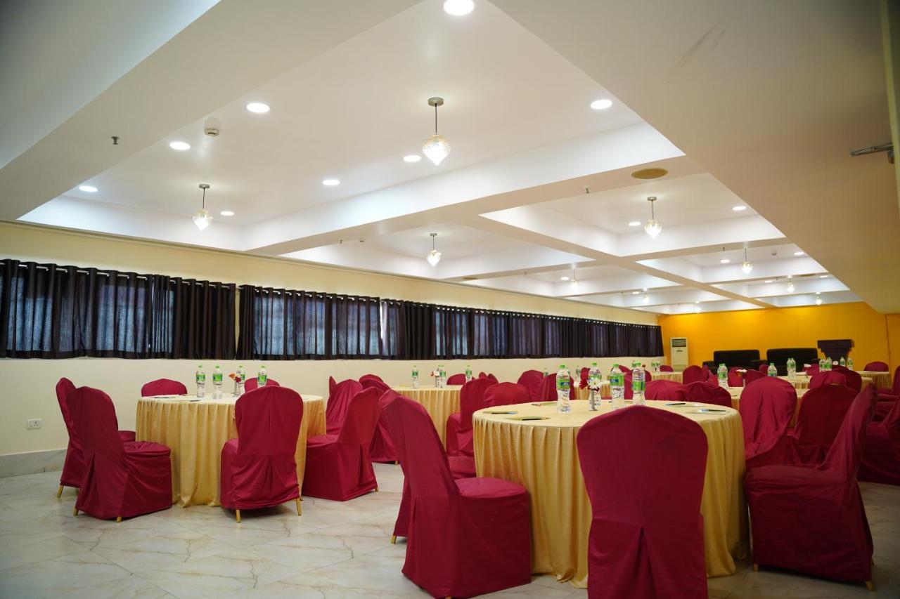 The Grand Plaza