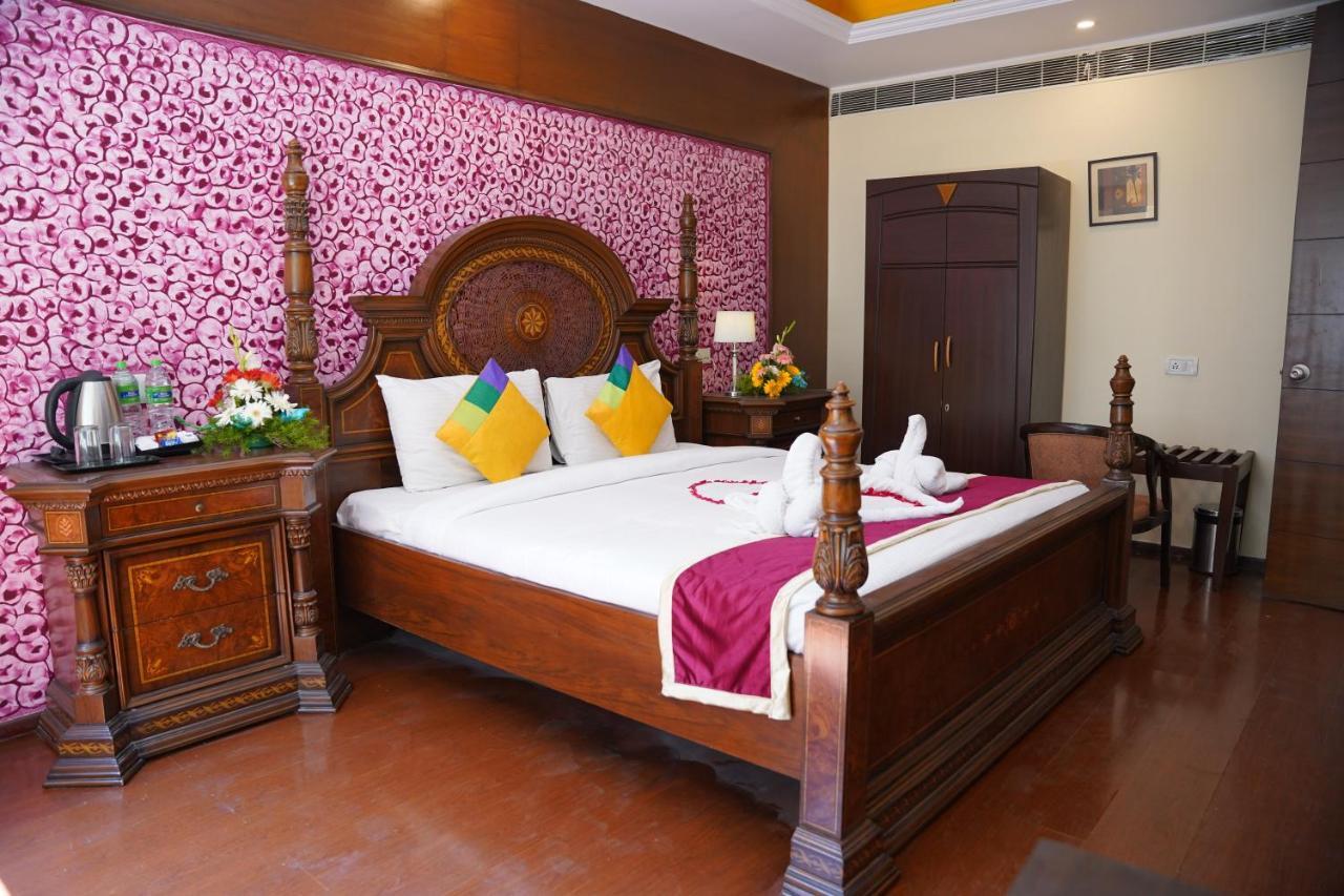 Hotel The Grand Plaza Hyderabad