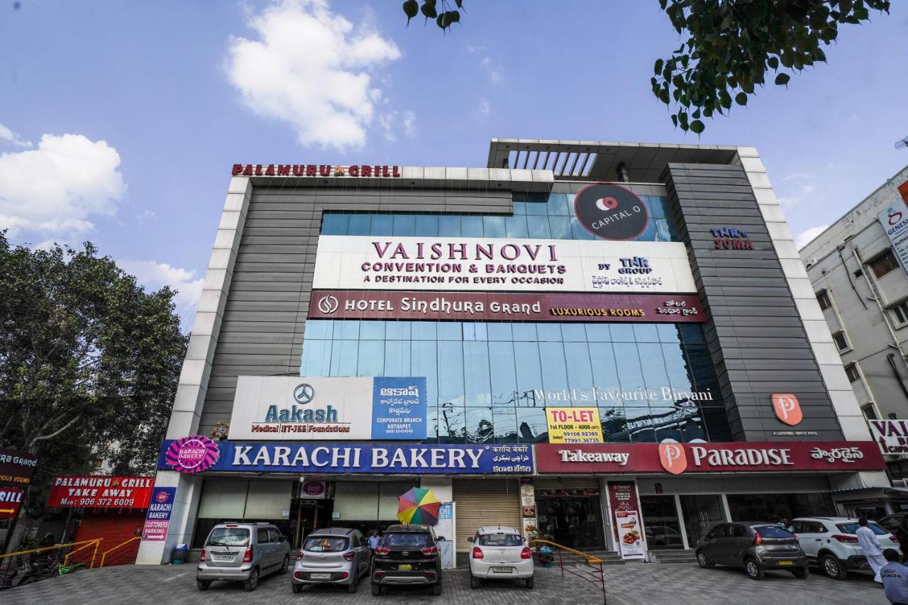 Capital O 71843 Grand Sindhura 3*
