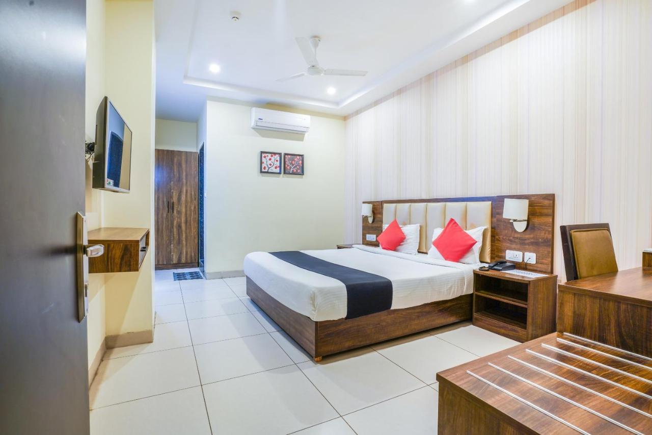 Capital O 71843 Grand Sindhura Hyderabad