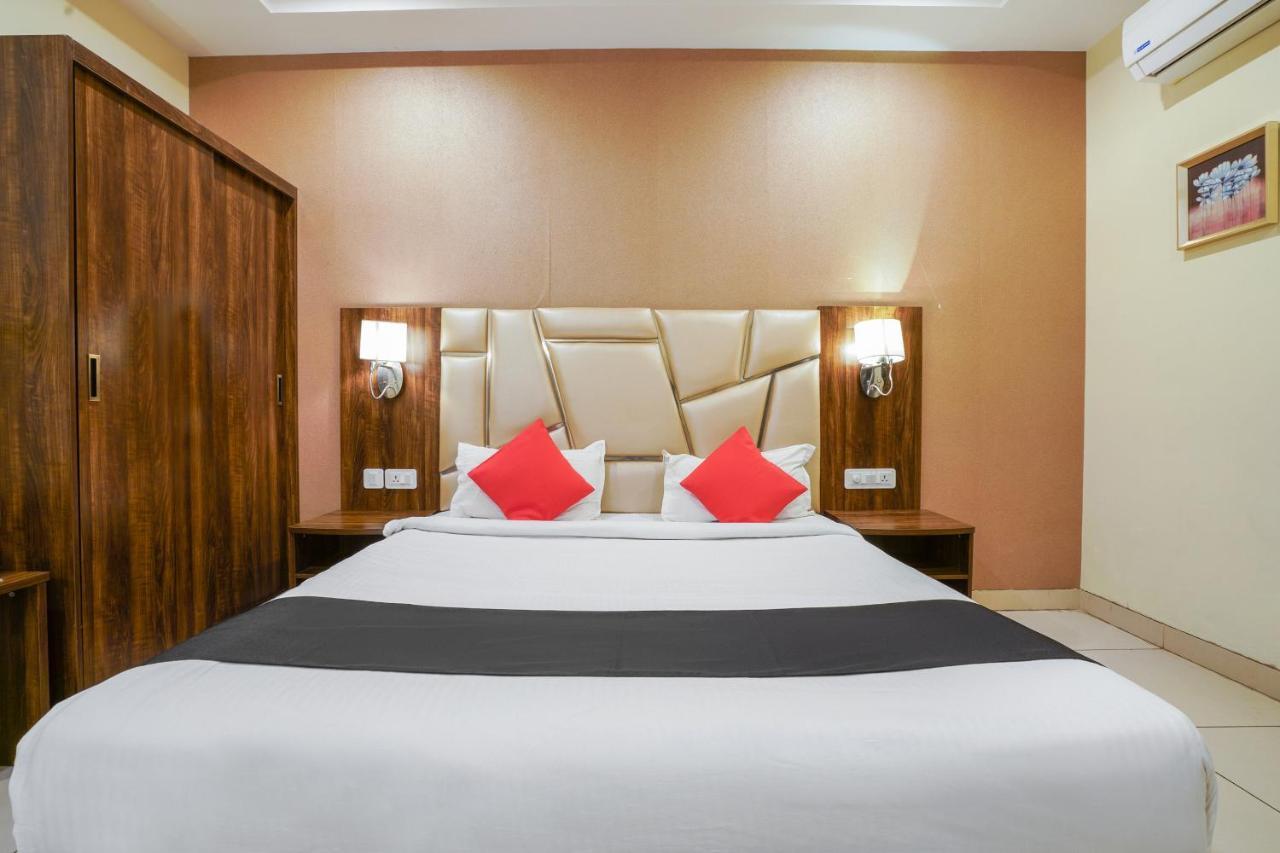 Hotel Capital O 71843 Grand Sindhura 3*