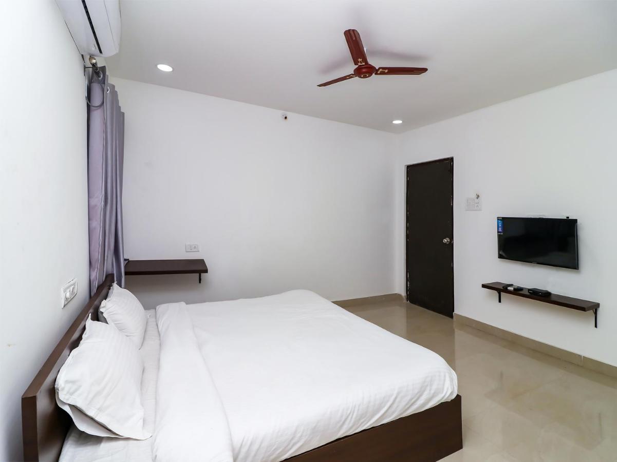 Hotel Bathula's Castle Hyderabad