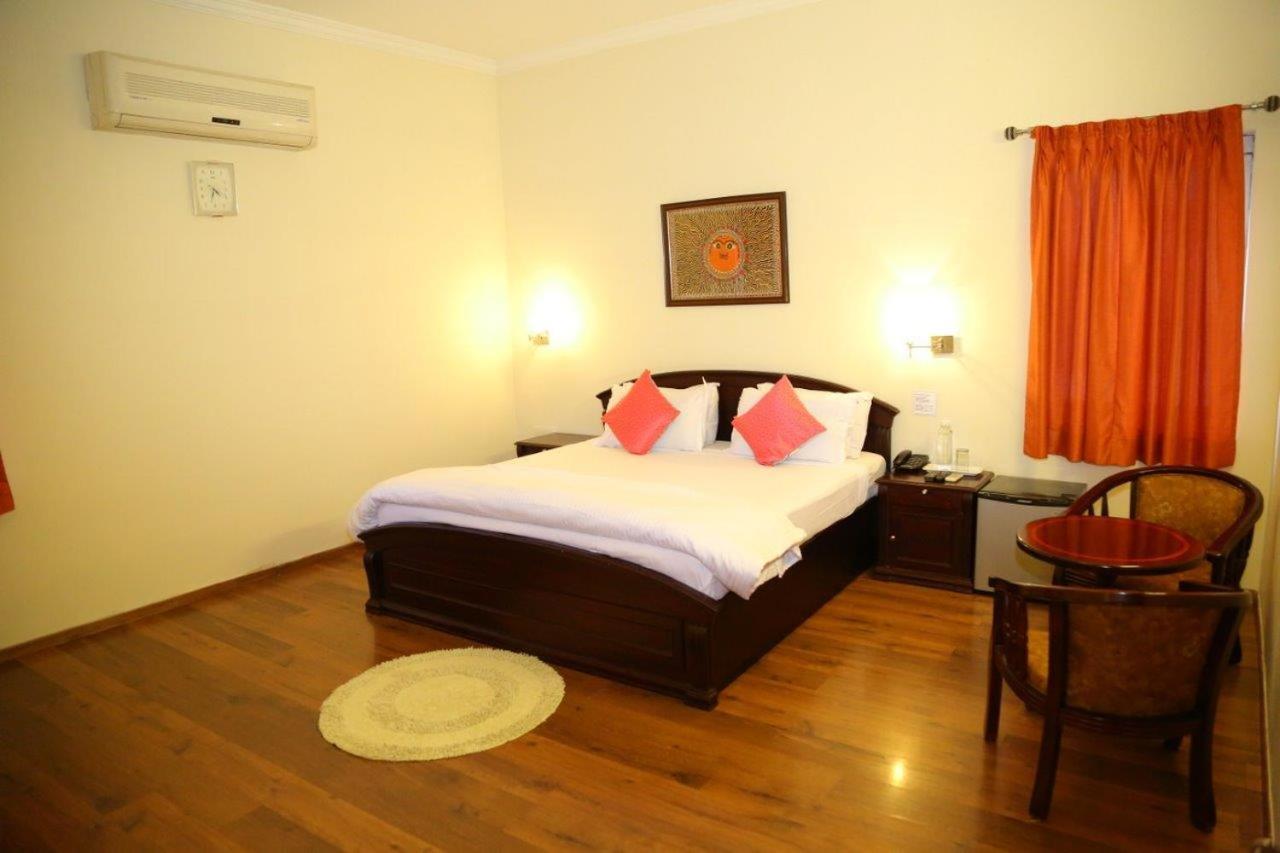 Swan Madhapur * Hyderabad