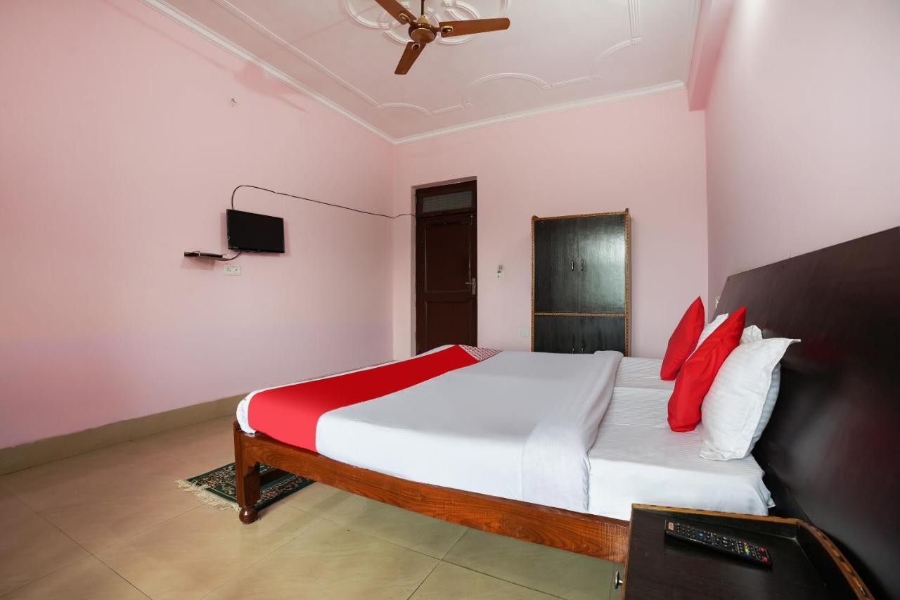 Hotel Oyo 72767 Sri Sai Krupa