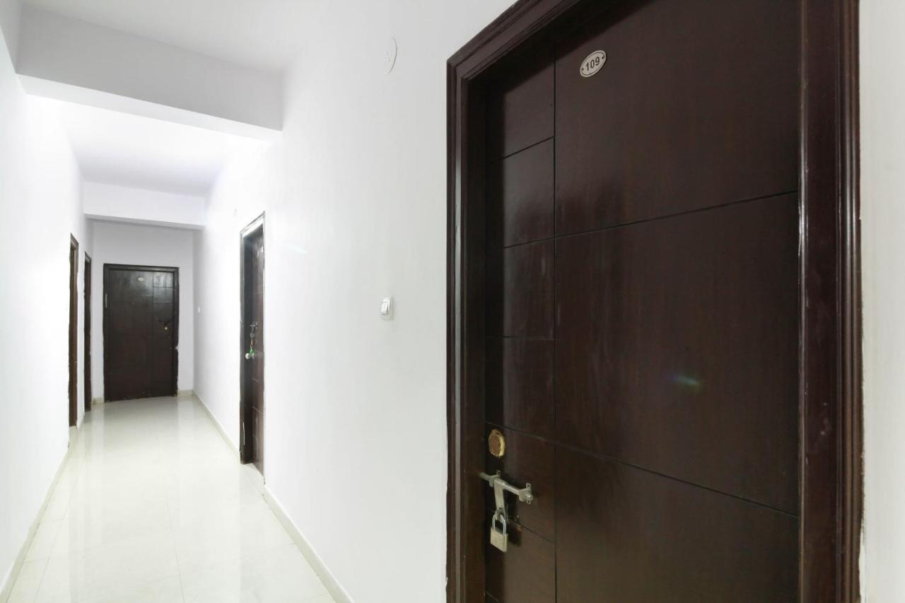 Oyo 71431 Polo Hotel Hyderabad