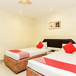 Oyo 9302 Hotel Baseraa Inn