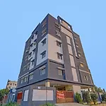 Oyo 81589 Aruna Dwraka Homes