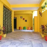 Hotel Yellow Bells