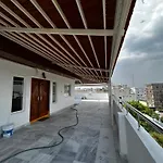 Luxury 3 Bedroom 3 Bathroom Penthouse
