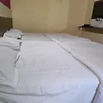 Oyo Hotel Baba Classic Near Secundrabad Railway Station