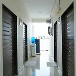 Ac Room Near Isb/Us Embassy, Gachibowli
