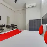 Hotel O Bharat Lodge