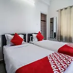 Hotel O Hillside Hotel Kukatpally