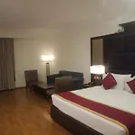 Hotel Comfortel Banjara Hills- Free Buffet Breakfast- Multi Cuisine Restauran