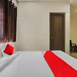 Oyo Flagship High Rise Hotel