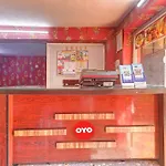 Oyo Flagship 81051 Sri Sai Manikanta