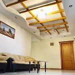 Hotel Tara International