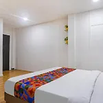 Hotel Luxury Residents - Family Friendly Hotel, Free Shuttle