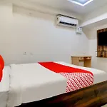 Oyo Flagship Mr Dwell Hotel