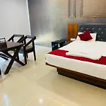 Hotel Saaradhi Grand