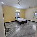 Sugathi Gardenia Premium Villa Hotel