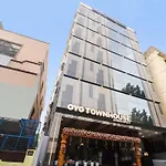 Super Townhouse Ameerpet