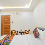 Fabhotel Ssr Ikon Suites - Nr Hyderabad Central University, Kondapur