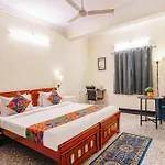 Fabhotel Eminent Suites Banjara Hills - Nr Lv Prasad Institute
