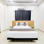 Super Townhouse De Alphabet Hotel Kukatpally Nexus Mall