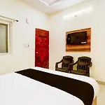 Hotel O R Square