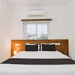 Super Townhouse Sri Nirvana Grand