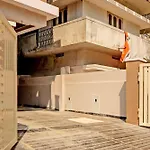 Hotel O R Square Homes