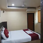 Blossoms Room Hotel Rr