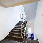 Fabhotel The Cinco Primera - Nr Kbr Park, Banjara Hills