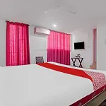 Hotel O New Lakeview Palace