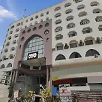 Hotel O Metro International