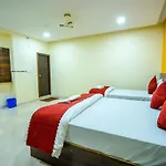 Blossoms Room Hotel Comfortel- Beside Care Hospital- Banjara Hills