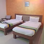 Grand Plaza Hotel - Free Breakfast Nampally - Hyderabad Railway Station - Deccan Railway Station - Lakdikapul