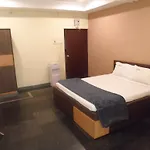 Hotel Crystal Banjara